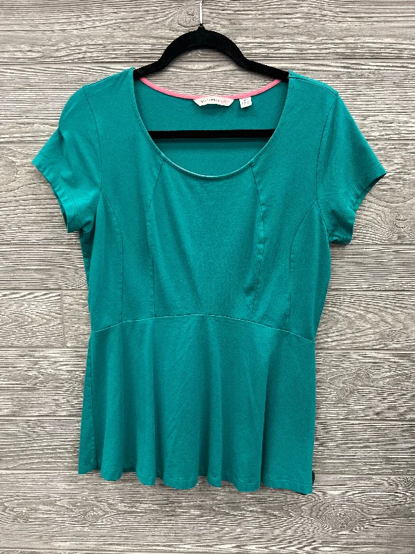 women's tops for those who want to show off their figure in a flattering wayTop Short Sleeve By Isaac Mizrahi Live Qvc In Green, Size: M