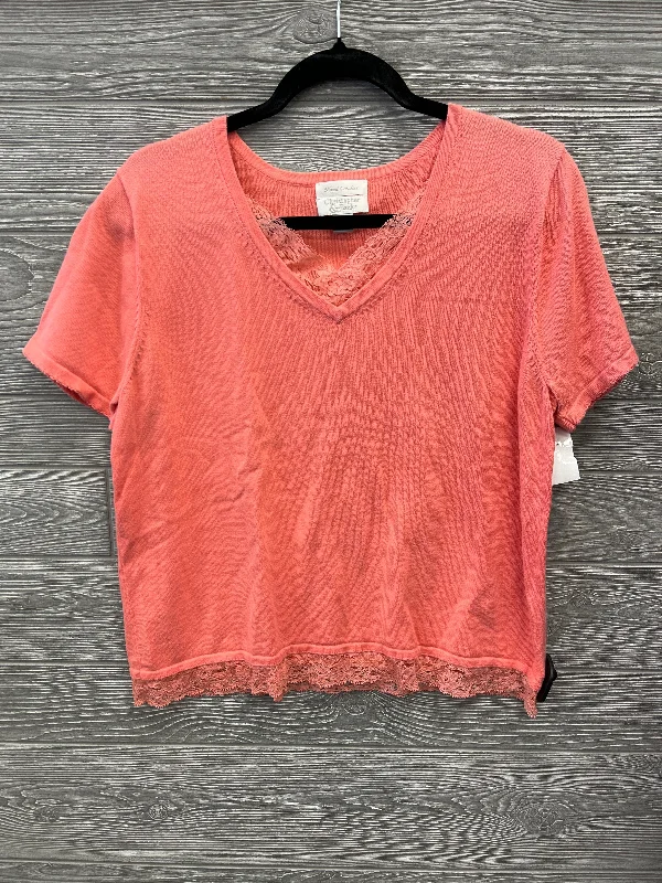 women's tops for those who prefer classic over trendy stylesTop Short Sleeve By Christopher And Banks In Coral, Size: Xl