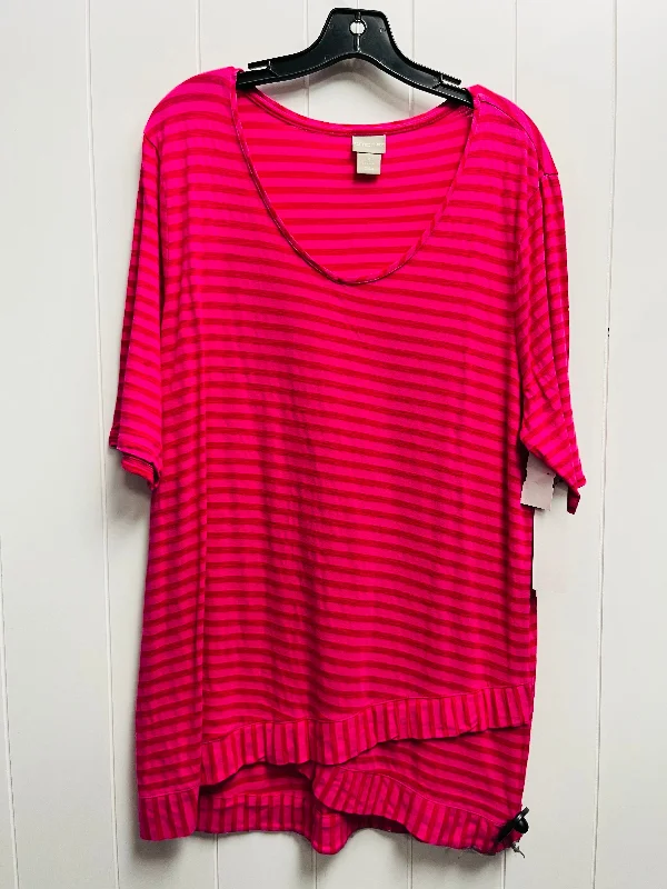 women's tops for those who want to add a touch of sophistication to their casual attireTop Short Sleeve By Chicos In Red, Size: Xl