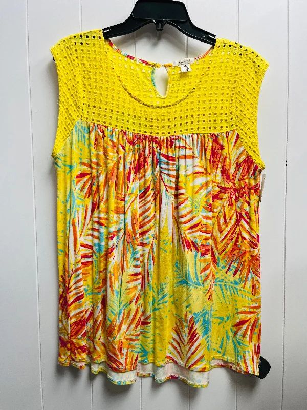 women's tops for those who want to wear versatile pieces that can be dressed up or downTop Short Sleeve By West Bound In Orange & Yellow, Size: Xl