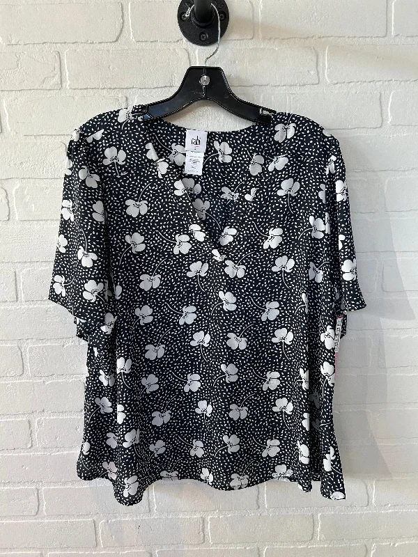 women's tops for those who want to stay updated with the latest fashion trendsTop Short Sleeve By Cabi In Black & White, Size: L