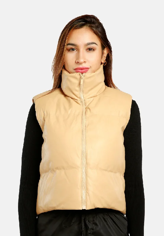 women's coats for those who refuse to compromise on style無袖高領河豚外套