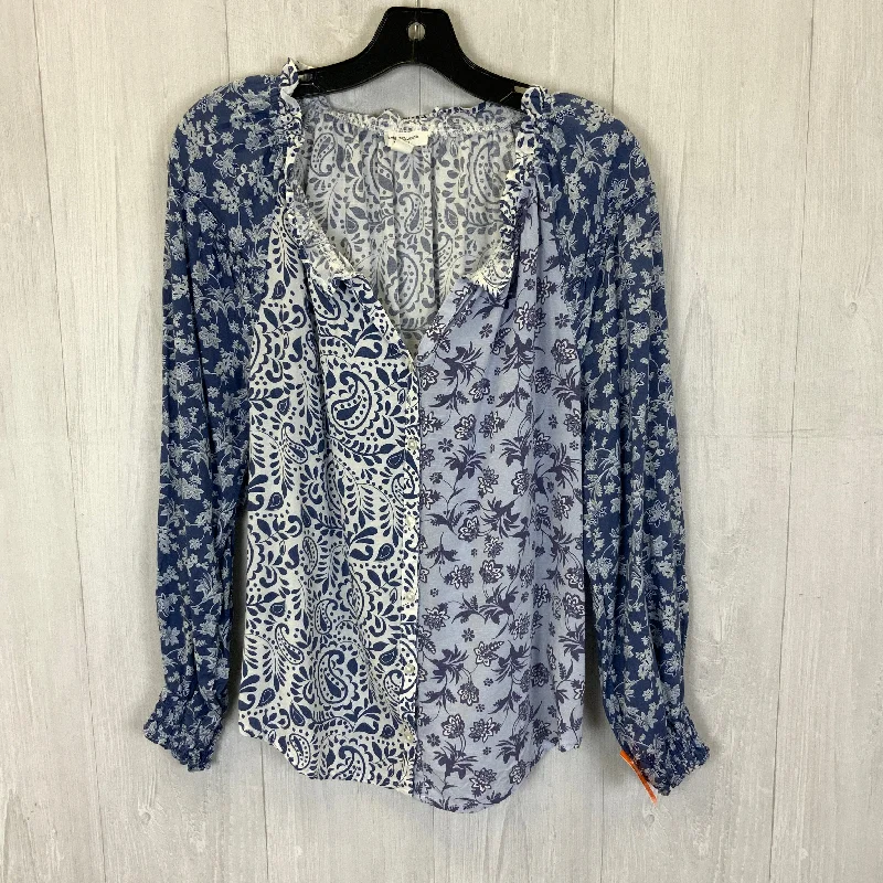 women's tops for casual FridaysTop Long Sleeve By Beachlunchlounge In Blue White, Size: Xs