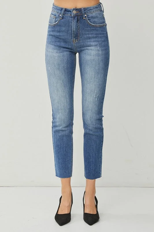 Plus-Size DressMedium Wash Relaxed Skinny Jeans